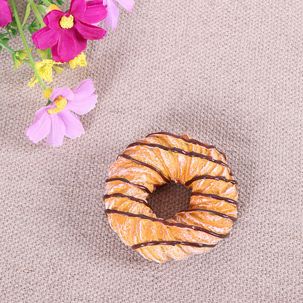 Donut refrigerator magnet - Fun Gifts & More