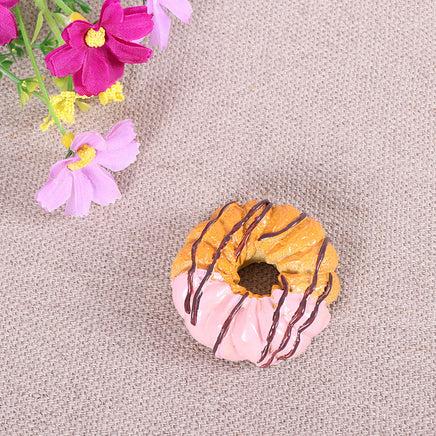 Donut refrigerator magnet - Fun Gifts & More