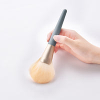 Beauty tools makeup brush - Fun Gifts & More